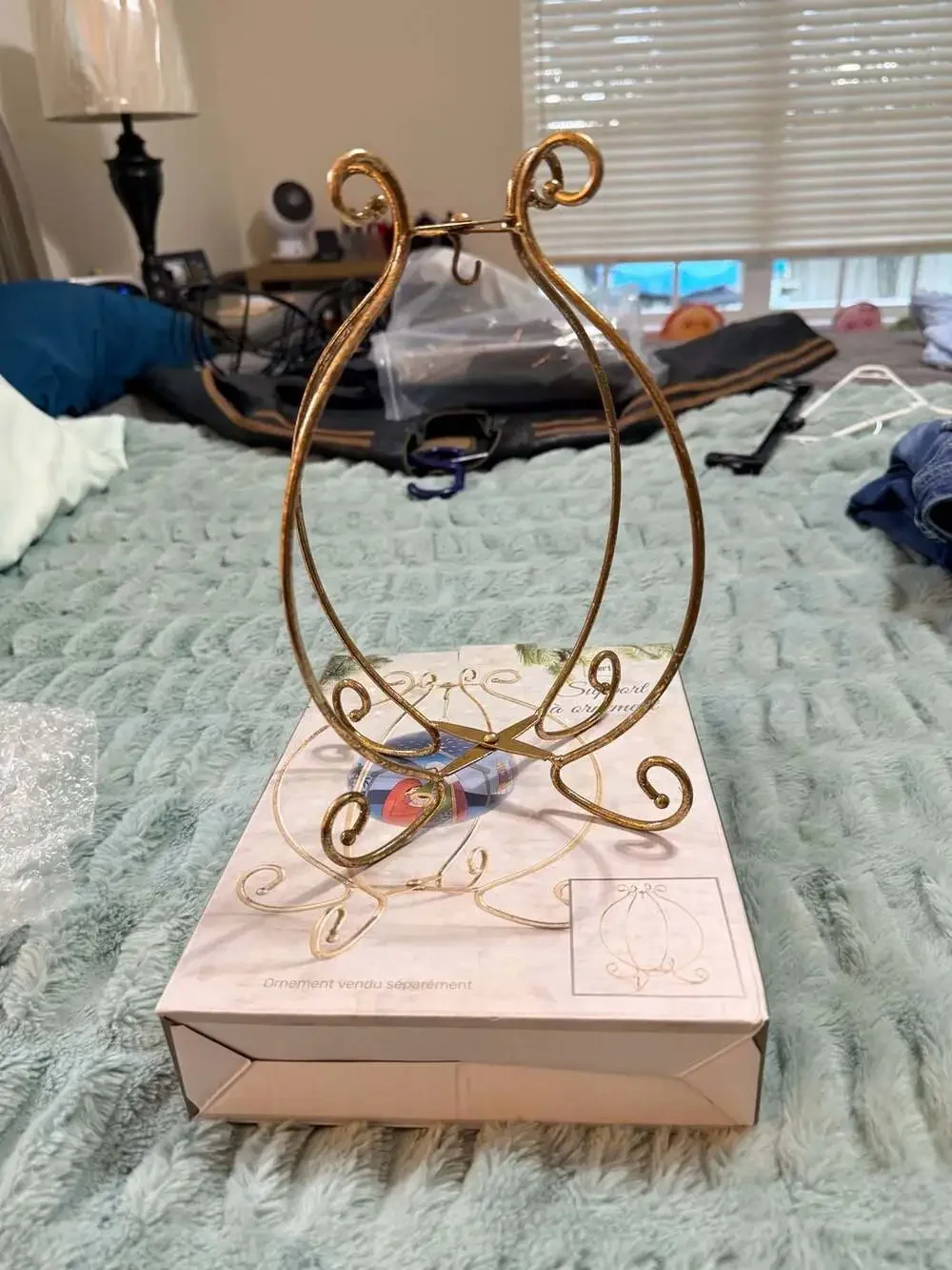 Pier 1 Ornate Gold-Tone Collapsible Ornament Holder Display Stand